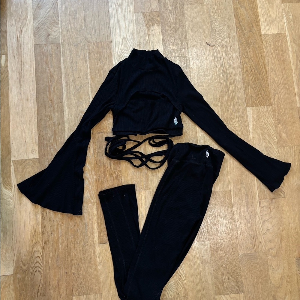 FP Movement by Free People Power Play Set - Picture 2 of 3